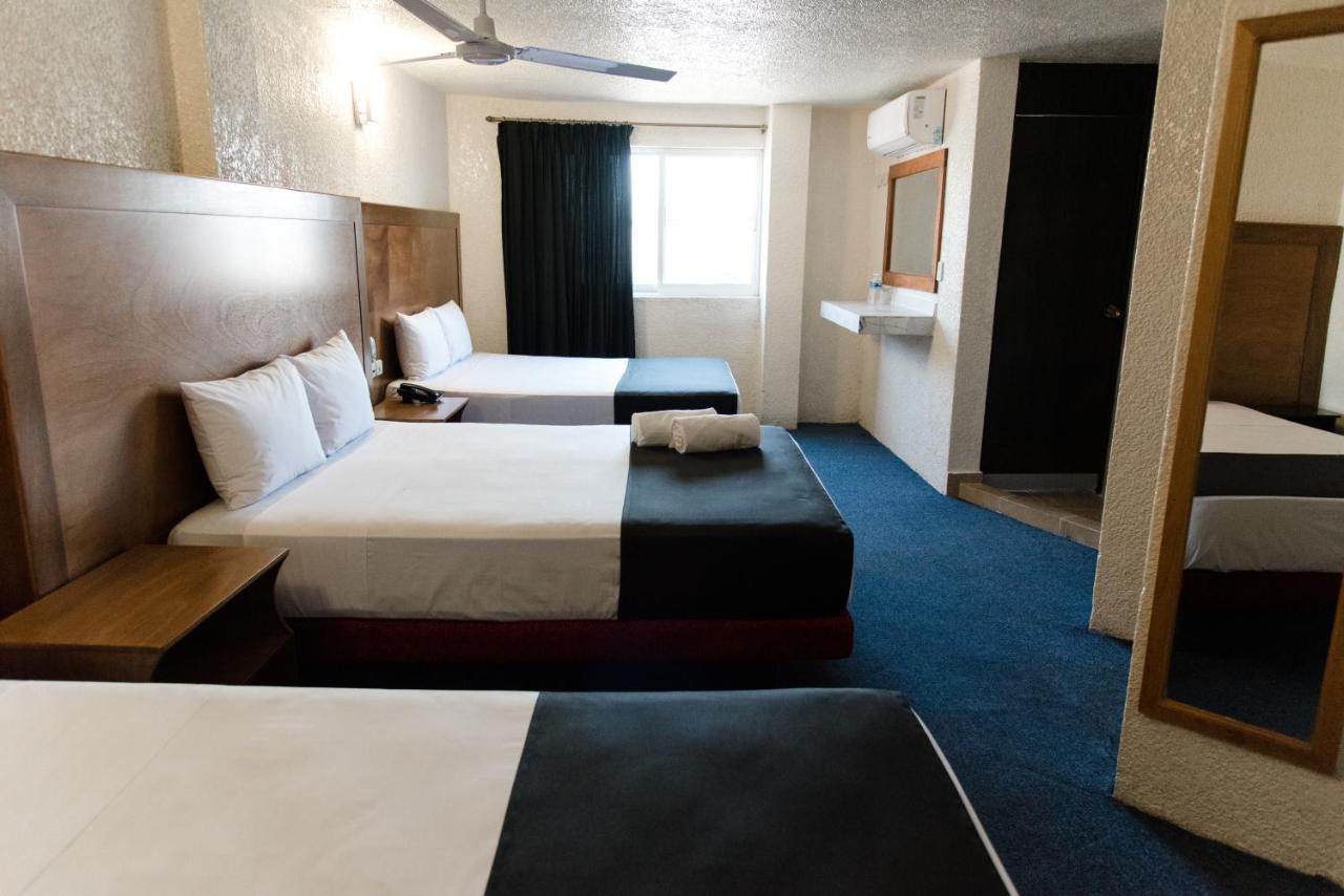 Hotel Central Irapuato - Hotel En Irapuato Bagian luar foto